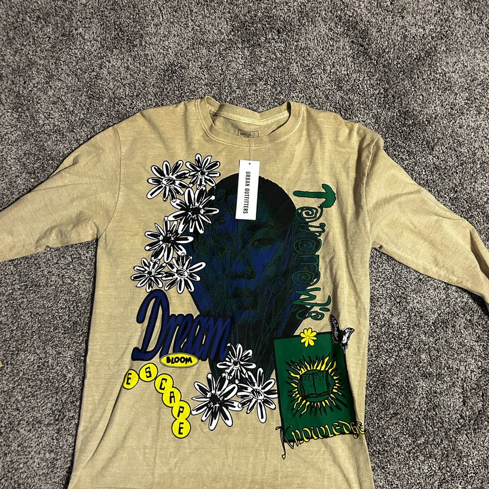 Graphic Long Sleeve Shirt with Floral Design